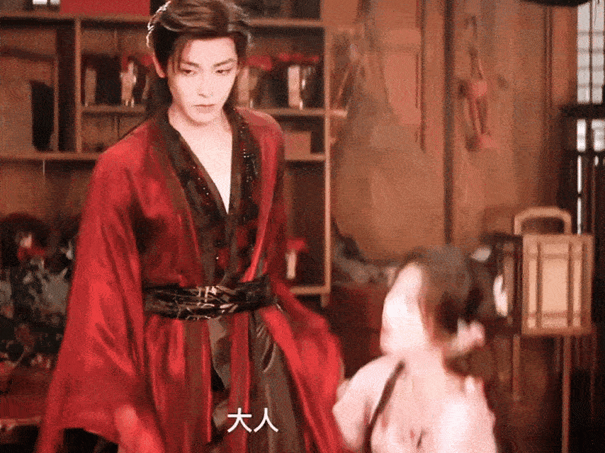 卢昱晓哭戏靠掐大腿卢昱晓哭戏是真的太勾人了哈哈哈虽然掐大腿但是真实难怪纪伯宰无力