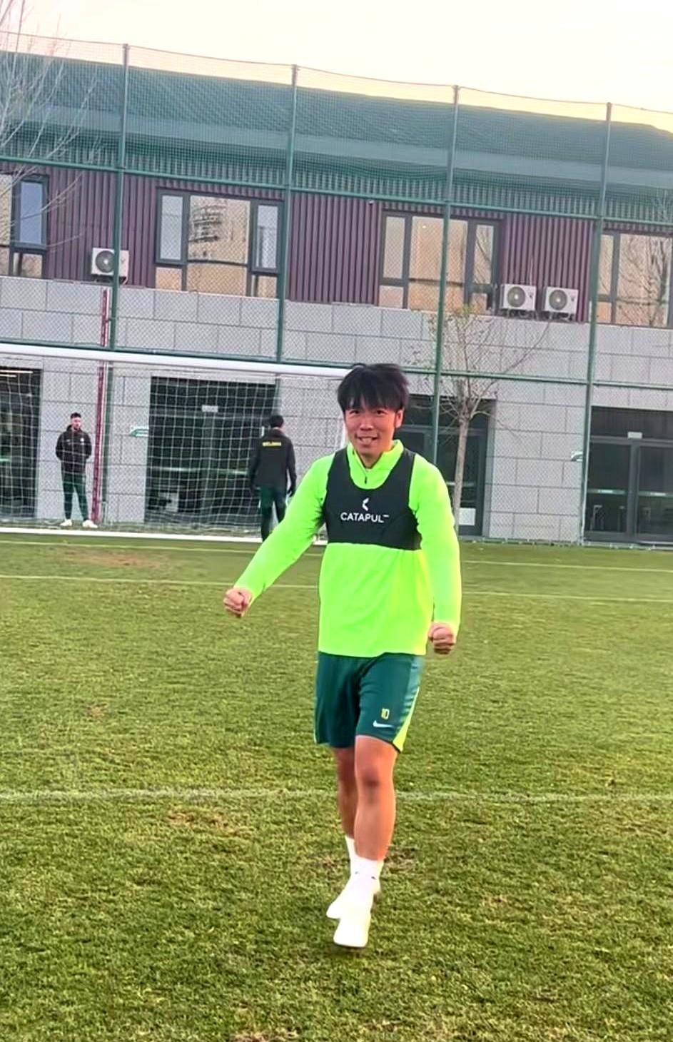 北京国安训练有了新玩法！
 

最近国安备战联赛最后一轮，拉米罗带的训练课氛围超