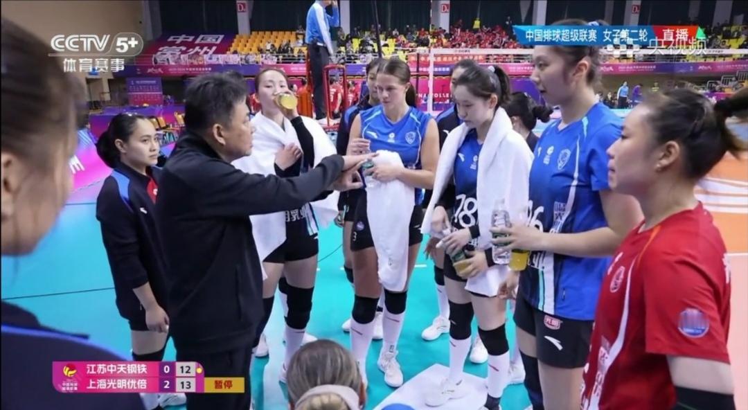 陈厚羽副攻！
怎么又主力二传？