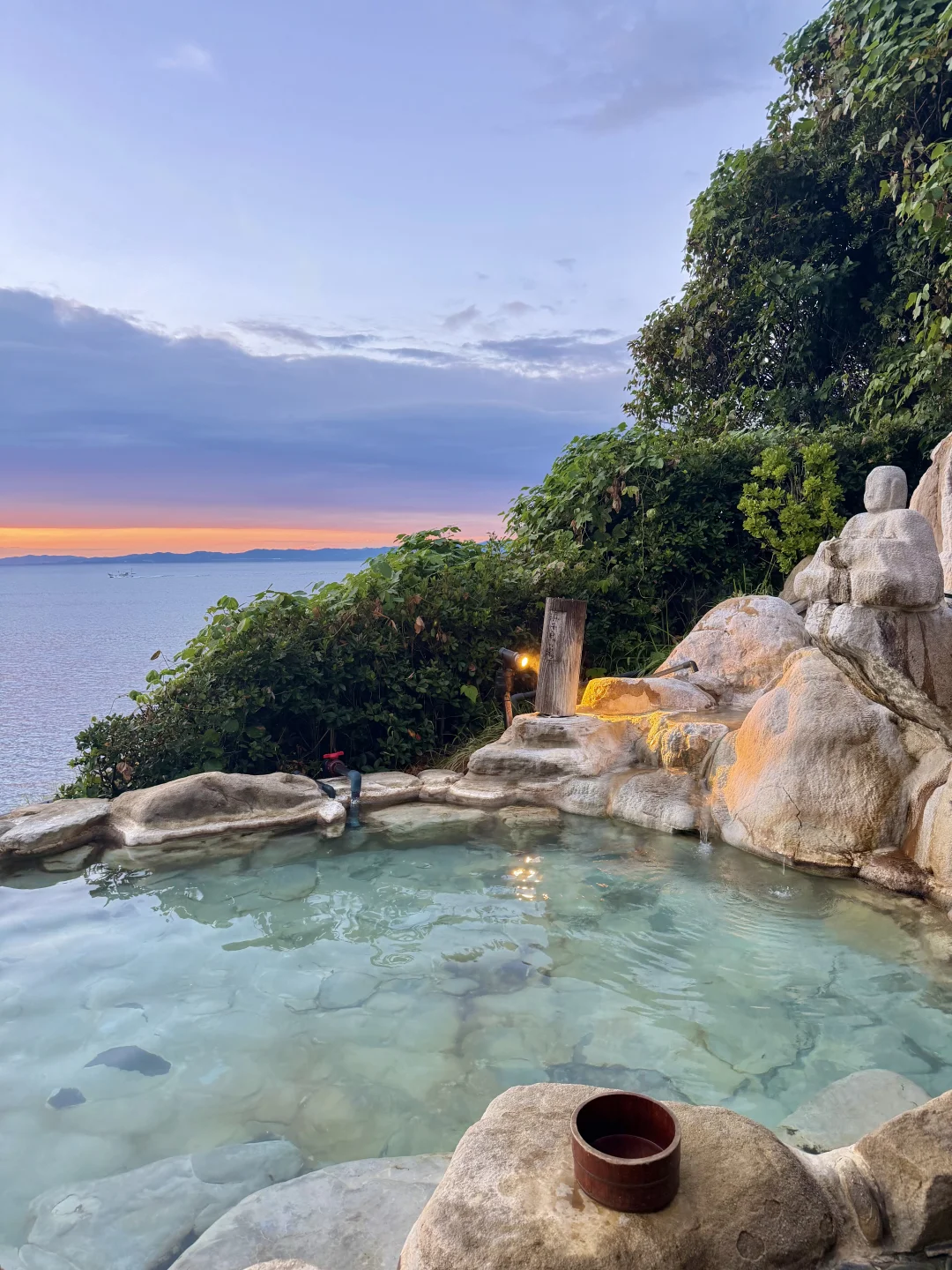 日落下海边温泉，美到我失去所有力气和手段