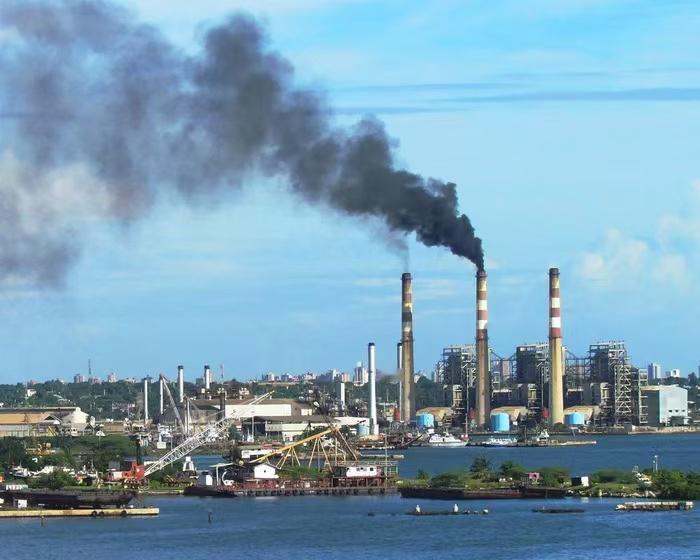 委内瑞拉现在成了美国的累赘，美国现在如愿以偿地得到了委内瑞拉的石油，但问题是委内