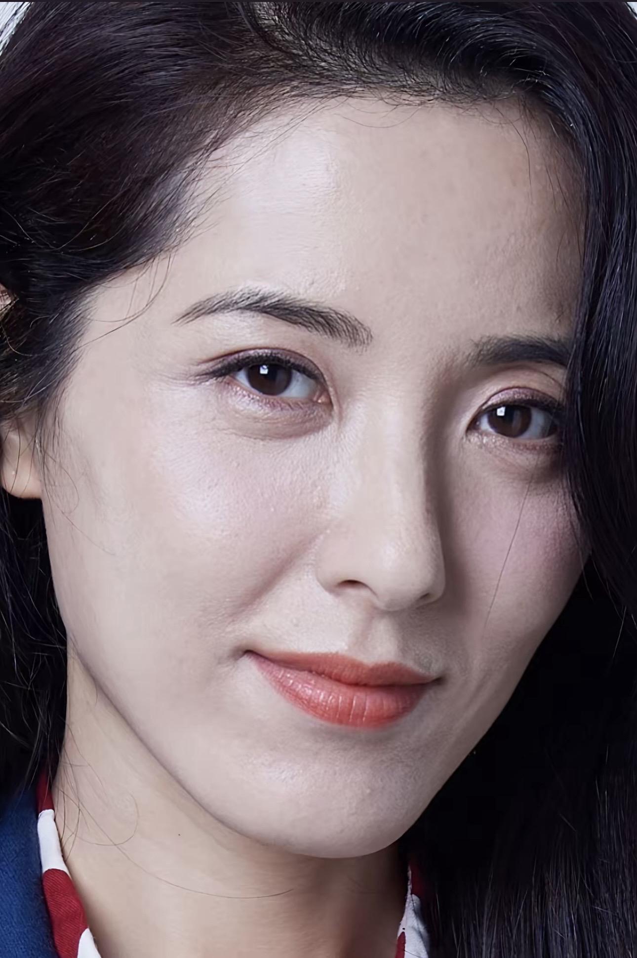 曾黎姐好美。