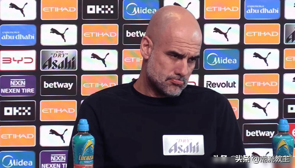 瓜迪奥拉，认怂了。
这位足球世界的“哲学家”，亲口承认球队“多练了定位球”。因