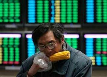 股民今天上班！
但愿天下股民，不再把啃粟米当午饭。