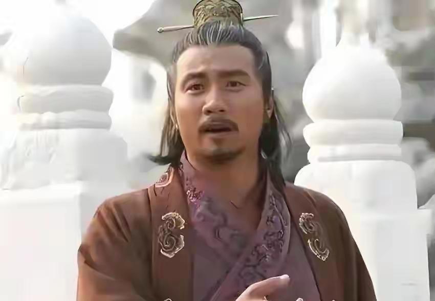 路遇老妇斥君王：朱元璋的铁血与柔情
 
朱元璋外出巡查，路上被一老太太辱骂，朱元