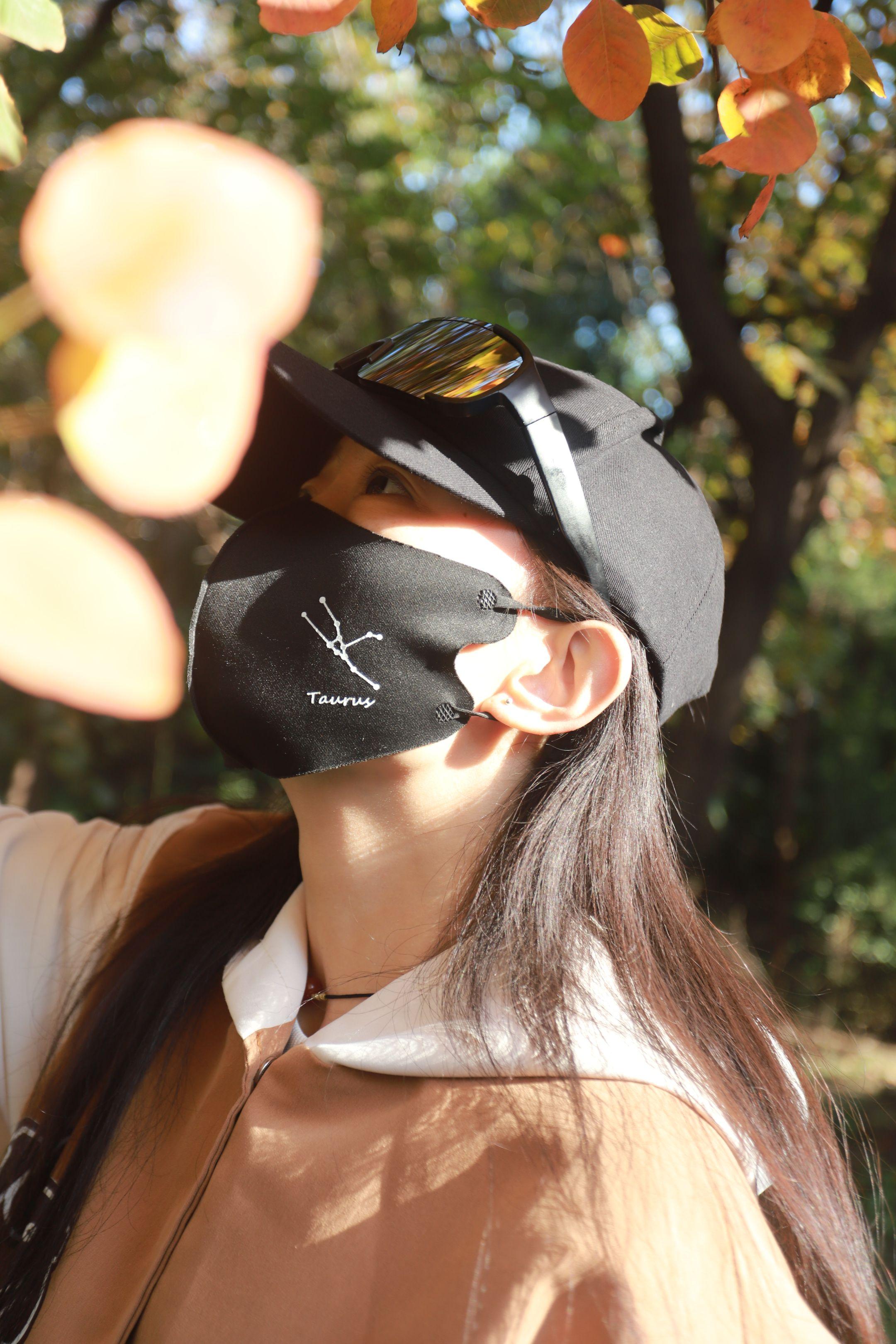 “不用什么都有意义 生活中的许多瞬间 都是细碎的美好”