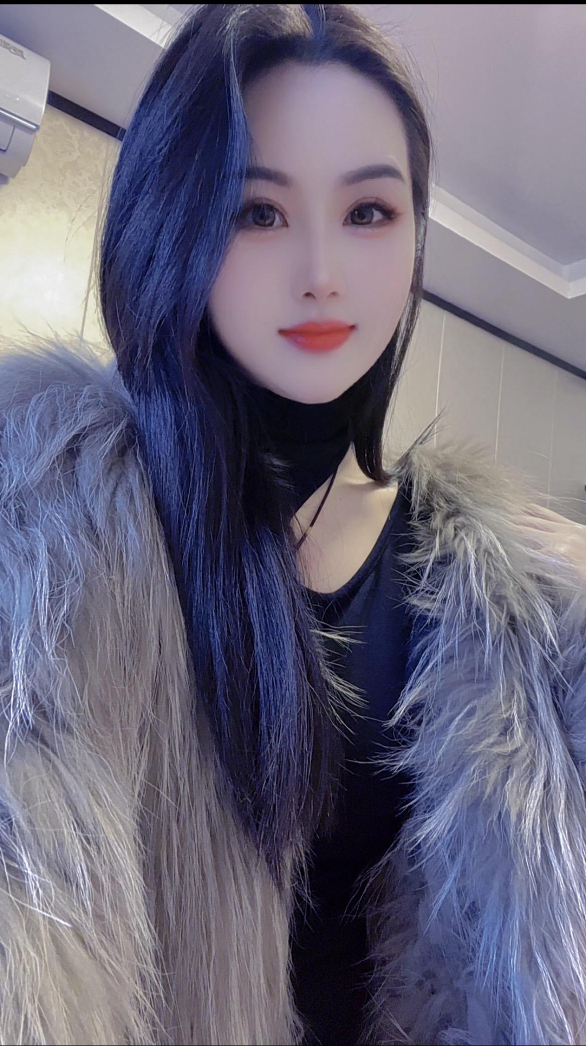 有时候，你必须一个人走，这不是孤独，而是选择…