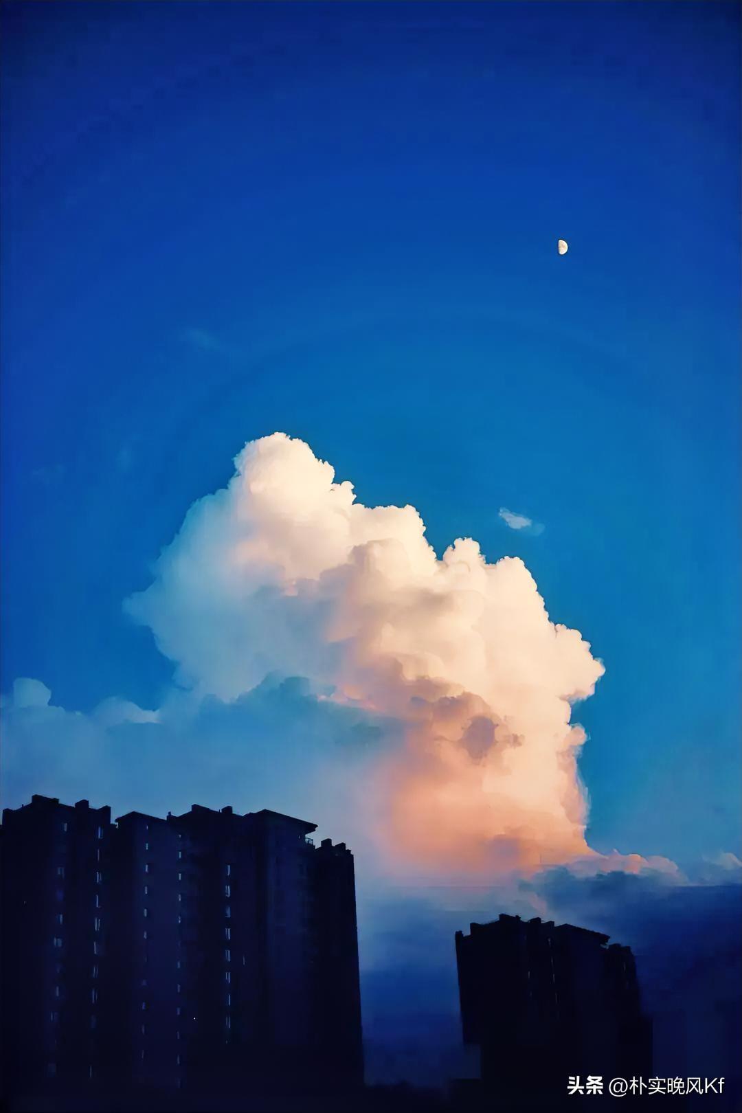 极端高温天气频繁，我是真真切切感受到了。就说今年 7 月 21 日，新疆吐鲁番艾