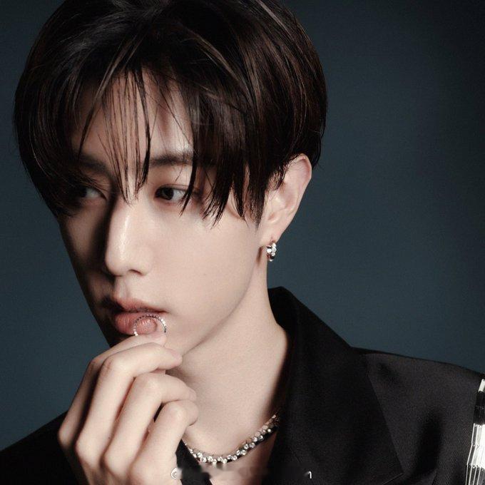 🤝 GOT7 成员段宜恩正式签约好莱坞经纪公司UTA🎙️UTA 旗下代理艺人