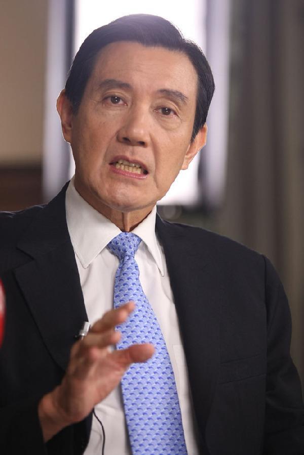 现在都说马英九已经是老年痴呆了。就凭马英九把跟随自己十几年的心腹萧旭岑、以“严重