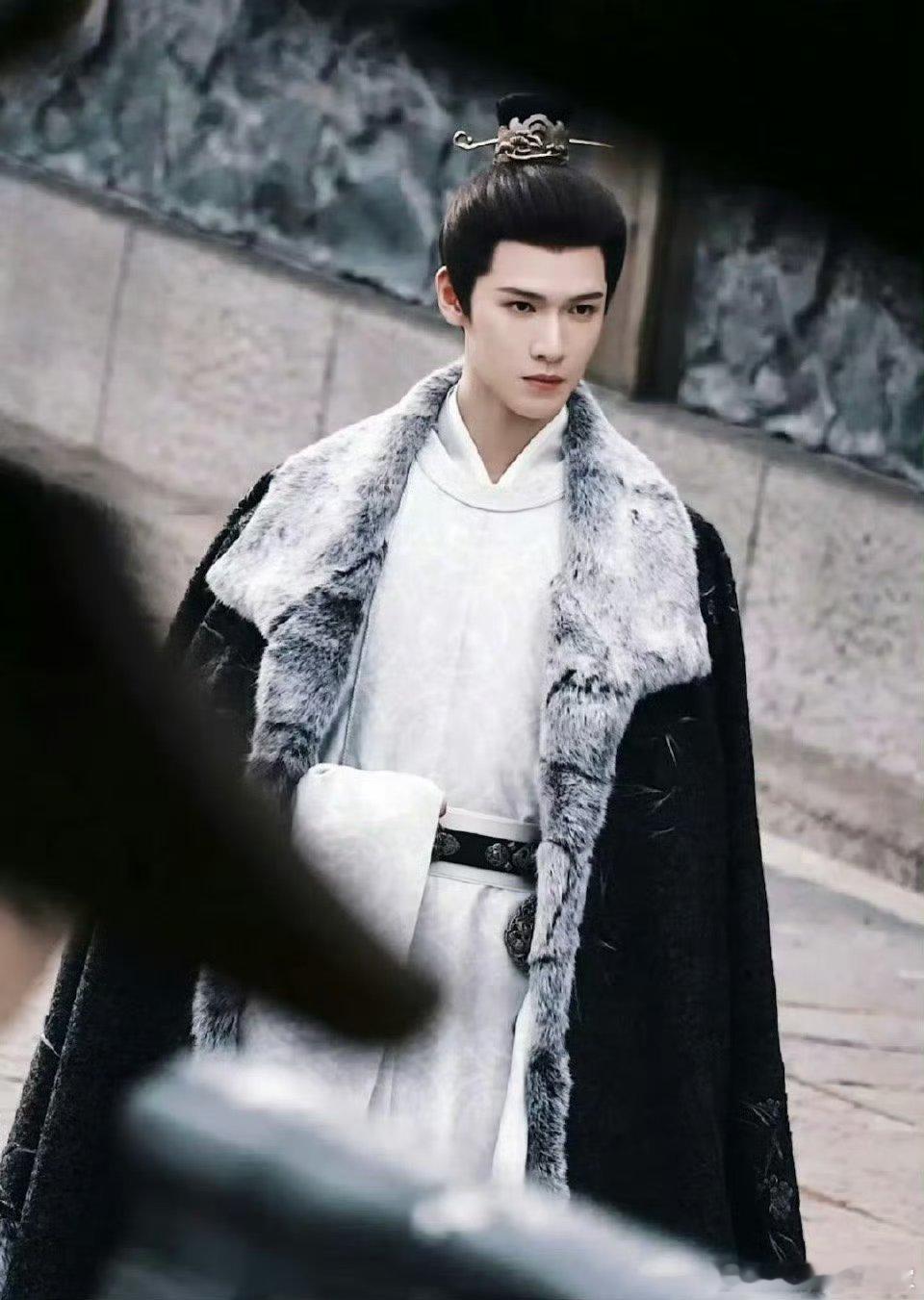 李昀锐尚公主造型合集书生意气风发，好帅好儒雅 