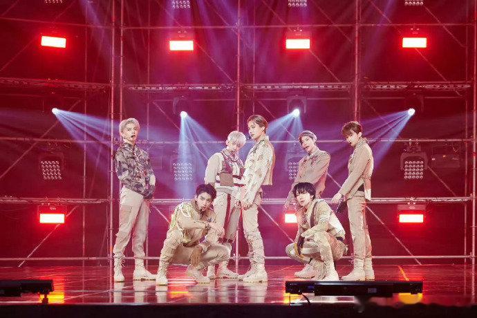 SuperM仅剩金钟仁李泰容在SM SuperM仅剩金钟仁李泰容在SM，才反应过