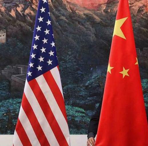 西方人曾劝诫中国人，说什么不用担心俄倒下后，他们会群殴中国。既然如此，我们也可以