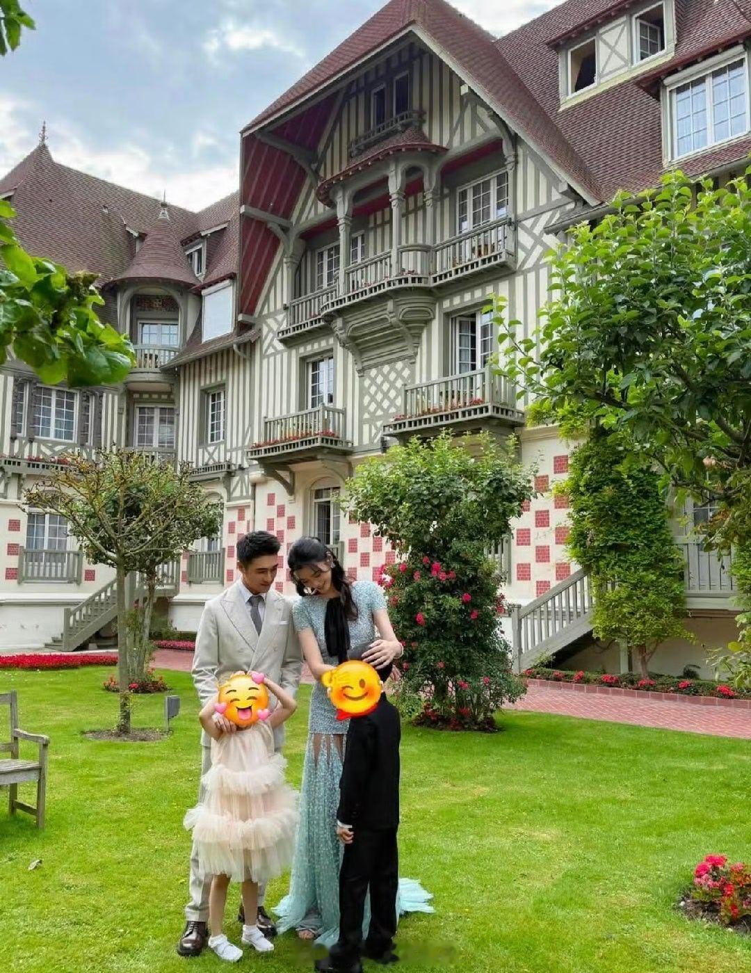 何猷君奚梦瑶婚礼欢迎晚宴何猷君奚梦瑶婚礼欢迎晚宴照     何猷君奚梦瑶婚礼欢迎