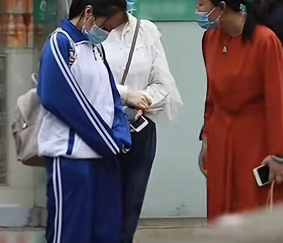14岁女生与家人争吵后跳楼身亡，家人不反思自己的问题，反而反手把物业和消防等部门