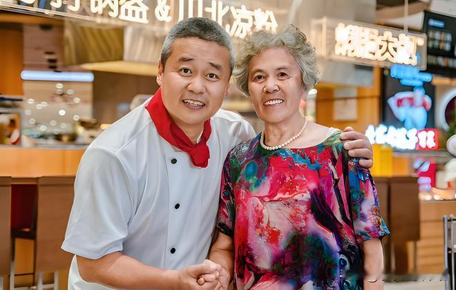 2015年，山东46岁男子投资失败，妻子却在他负债4600万后，带着孩子离开。哪