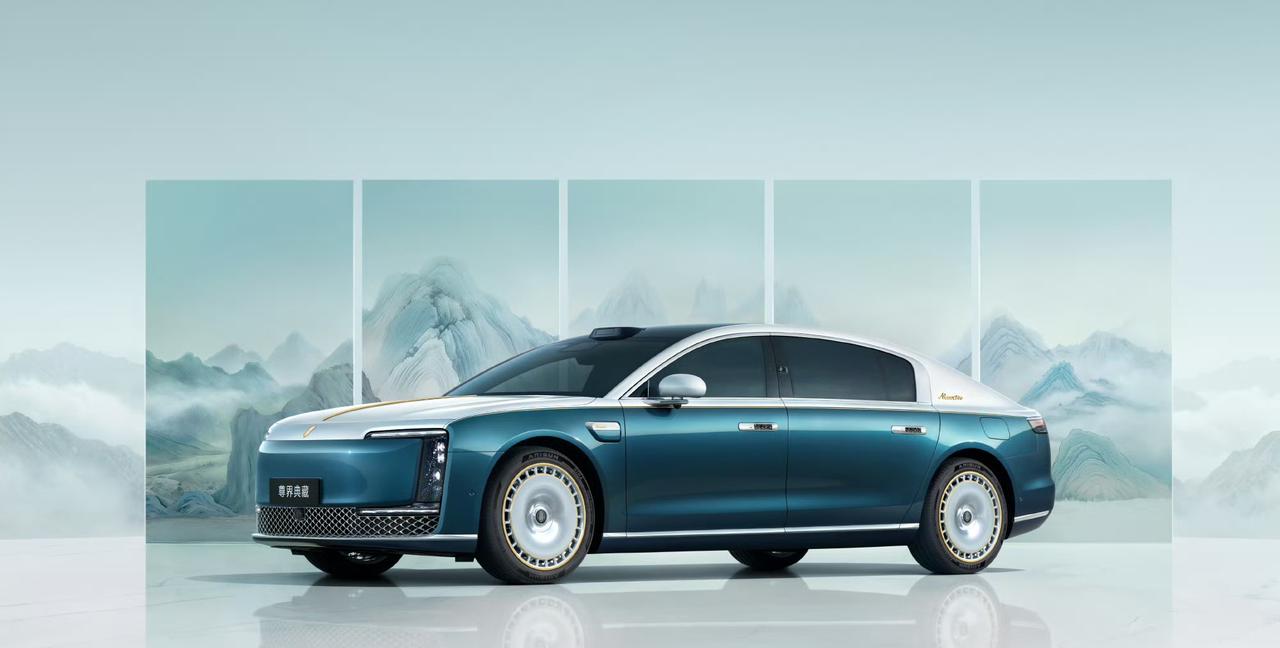 尊界S800 Grand Design典藏版官图，大家觉得这台车够不够尊？葱爆新