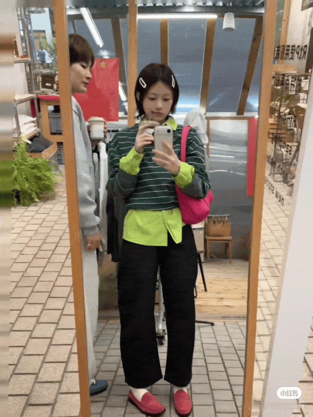 杨力维杨力维 20260416甜甜xhs更新中的姐姐 