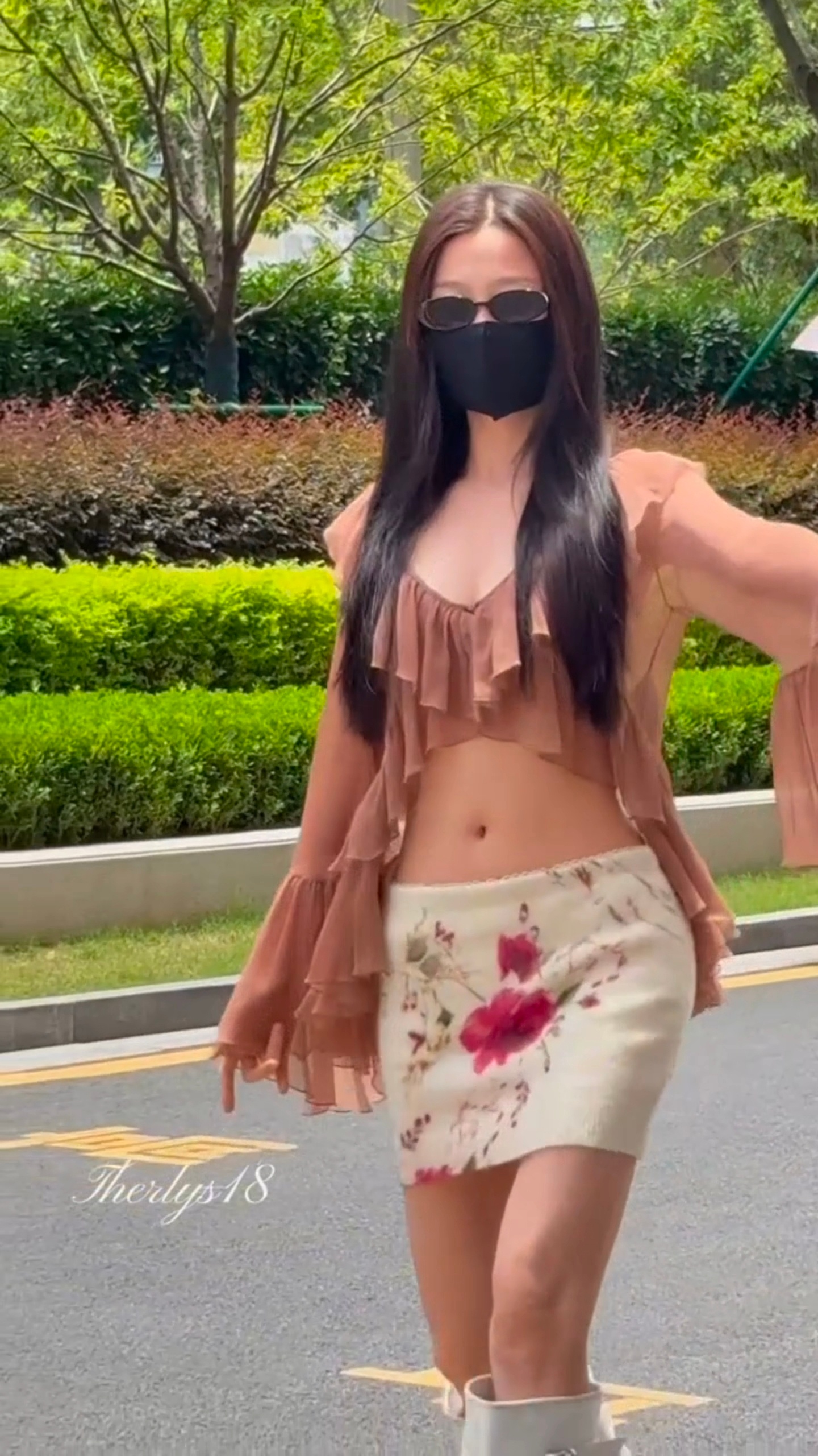我的👀不自觉…… 