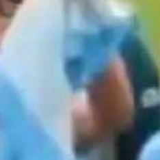 在本赛季足总杯决赛中，曼城1-0力克切尔西，赢下国内杯赛双冠王。一段赛后视频在社