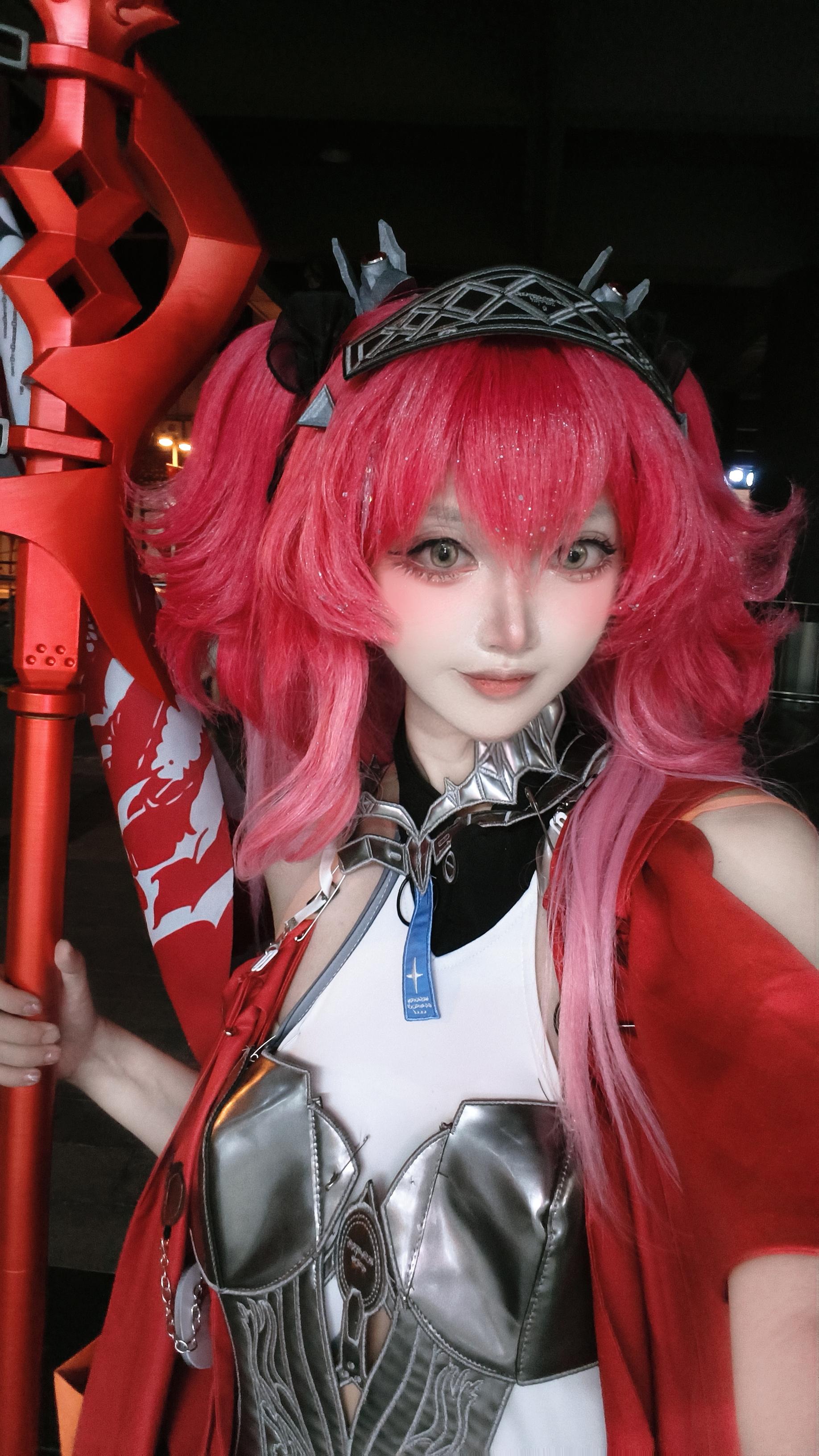 露帕。cicf day1 。最后两天会在6号馆下午三点签售。