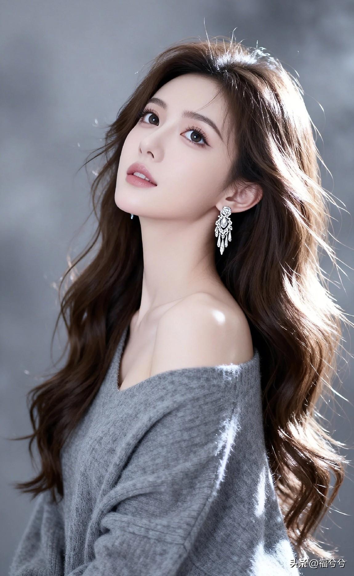 年纪越大越明白，婚姻哪是天天风花雪月。
 
不过是搭个伙，你累了我搭把手，
我难