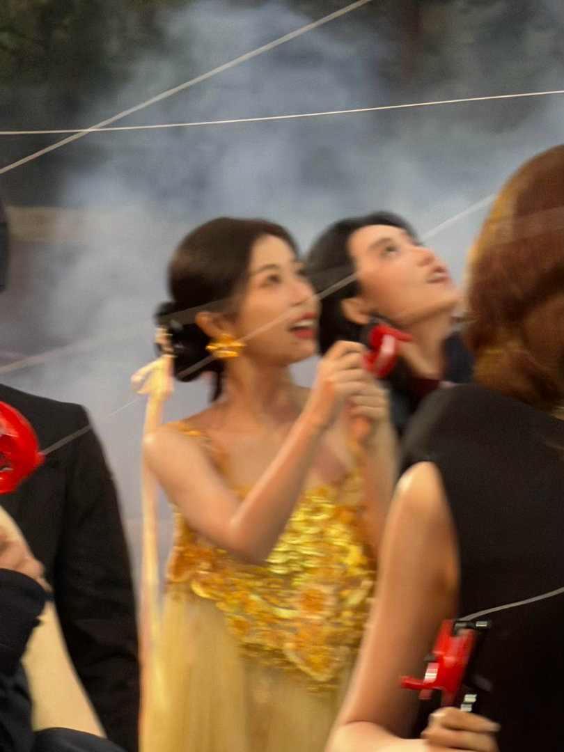 狂接虞书欣送的祝福虞书欣给王一栩拍大头贴虞书欣：祝大家日进斗金、海吃不胖。观众：