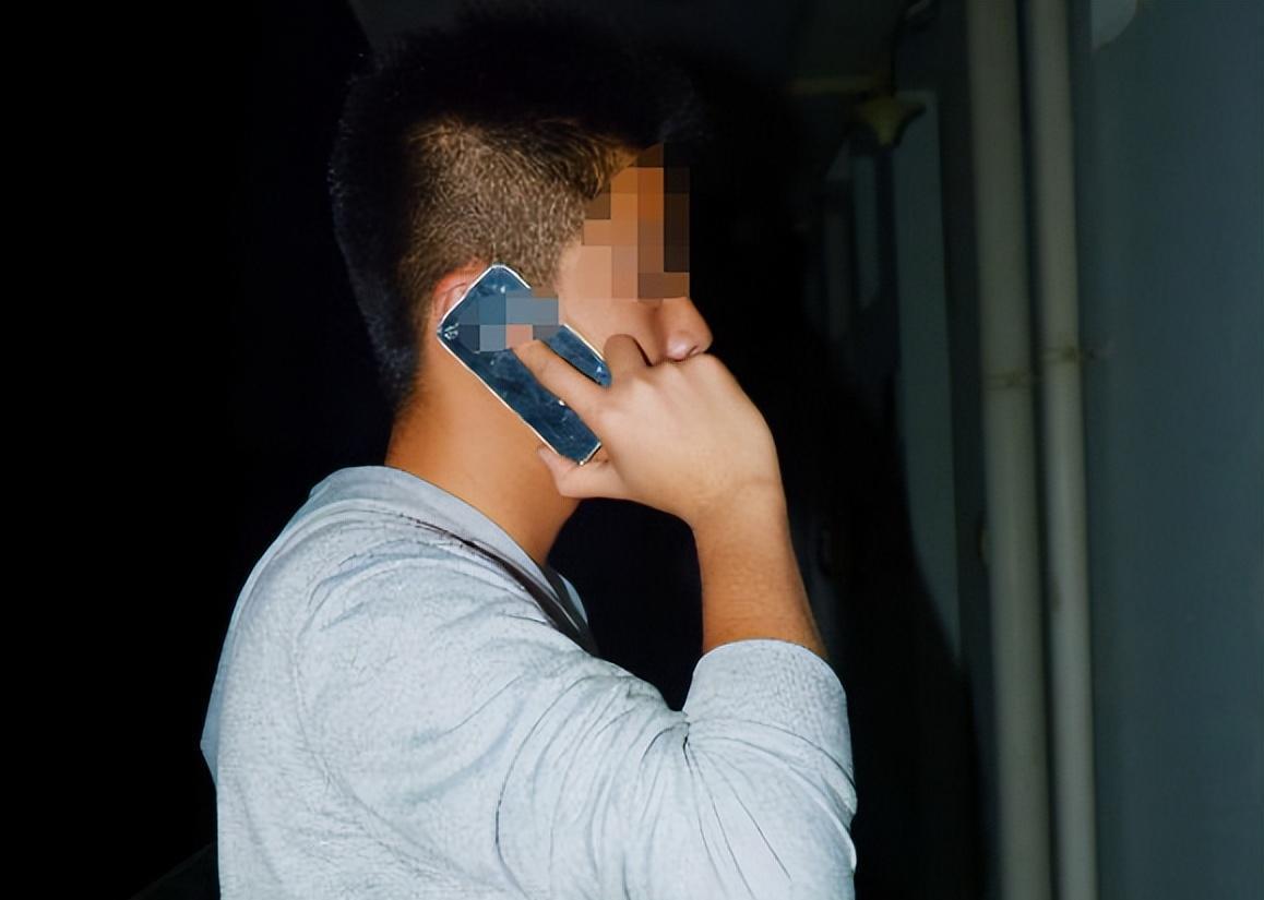 大家发现没？万事"找人″的习惯正悄悄发生着变化。
    还记得那种感觉吗？不管