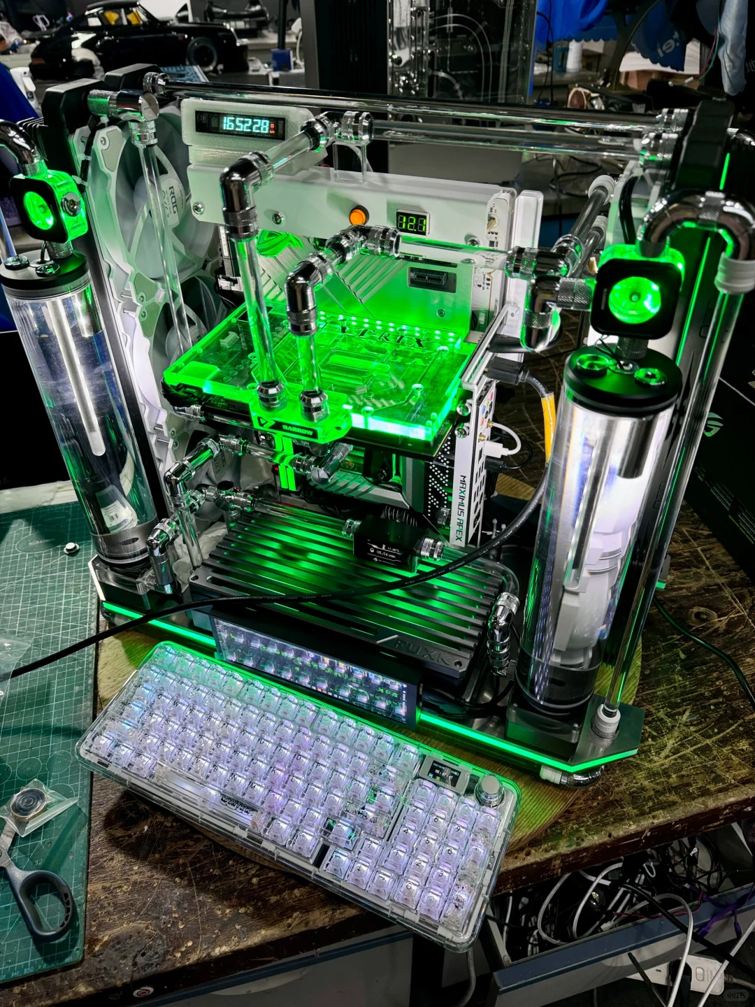 MATRIX 黑客帝国水冷电脑➕全透明机械键盘⌨️