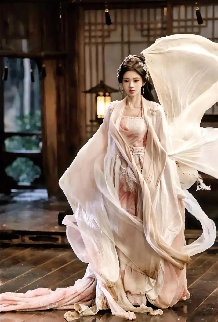 《月鳞绮纪》大结局，我真是一声长叹！露芜衣，简直就是全剧最大的笑话。她是无相月最