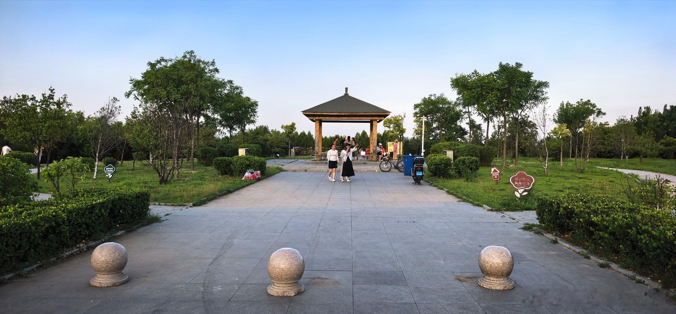 太原  西山万亩生态园 