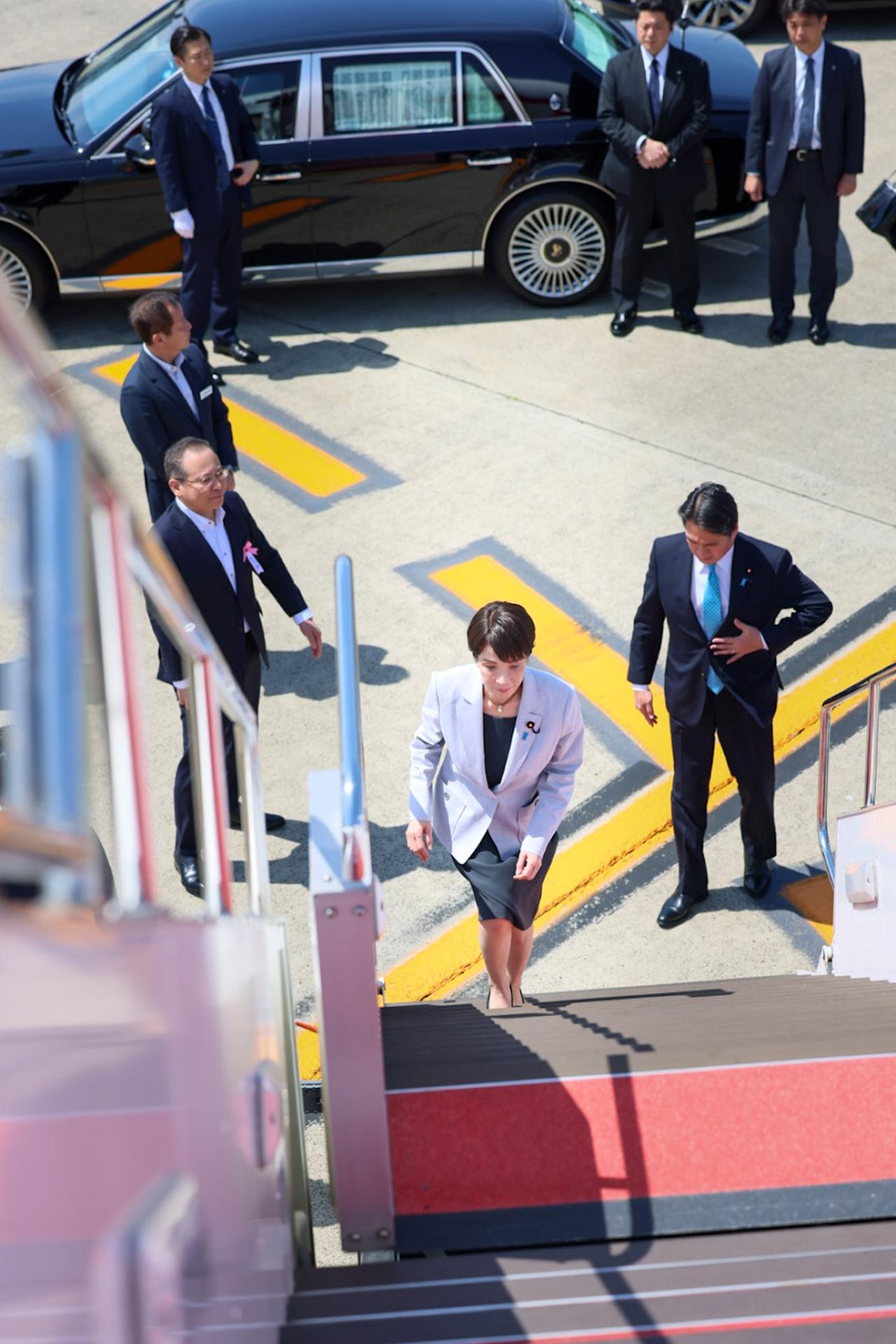 5月19号，俄罗斯总统普京也到了中国，开启国事访问。同一天，日本首相高市早苗一早