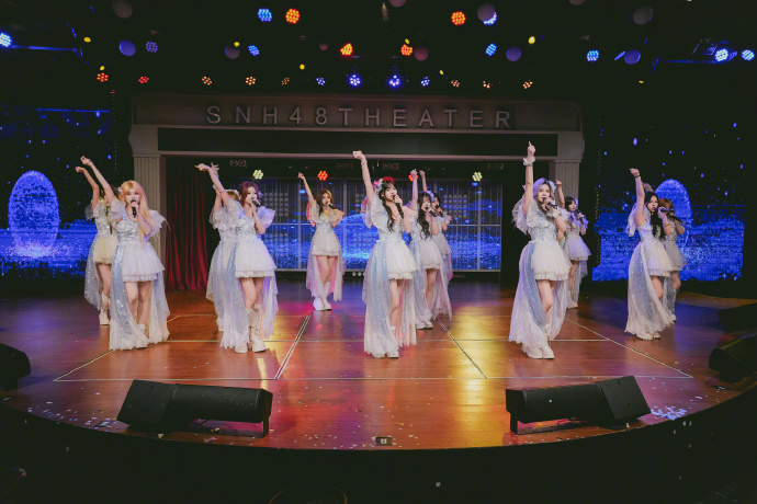 十二年一轮回，十三届再出发！“梦想、汗水、坚持” SNH48 GROUP 第十三