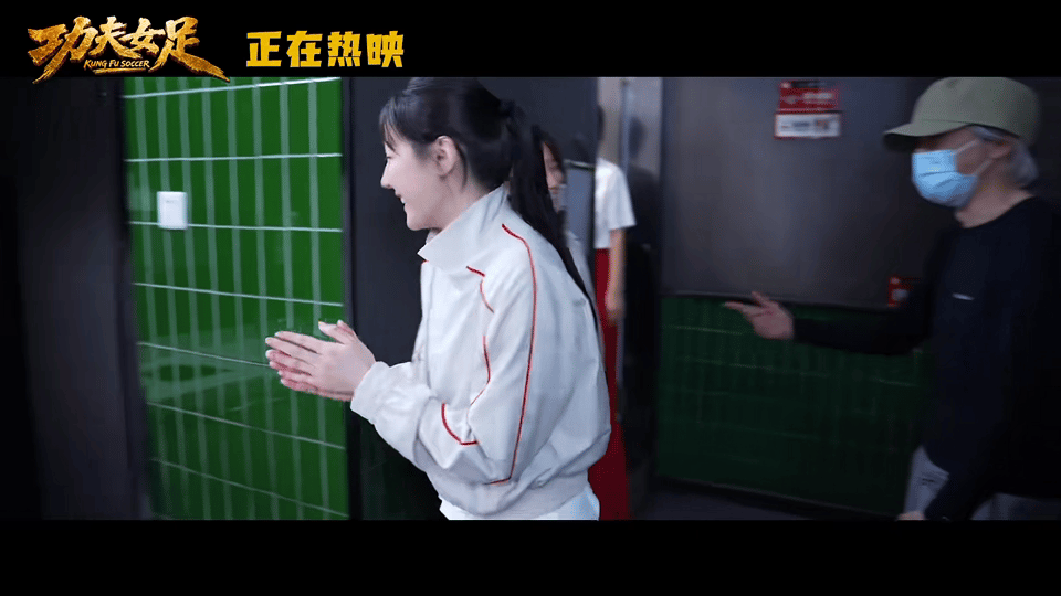 我们仍不知道周星驰的脑洞上限在哪里功夫女足的笑点太清奇了 我是真的服了星爷的想象