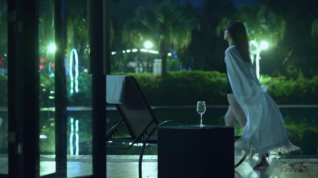 肤白貌美大长腿，她为什么不火呢？

《公诉》剧中，陈紫函饰演的钱天心，是个城府极