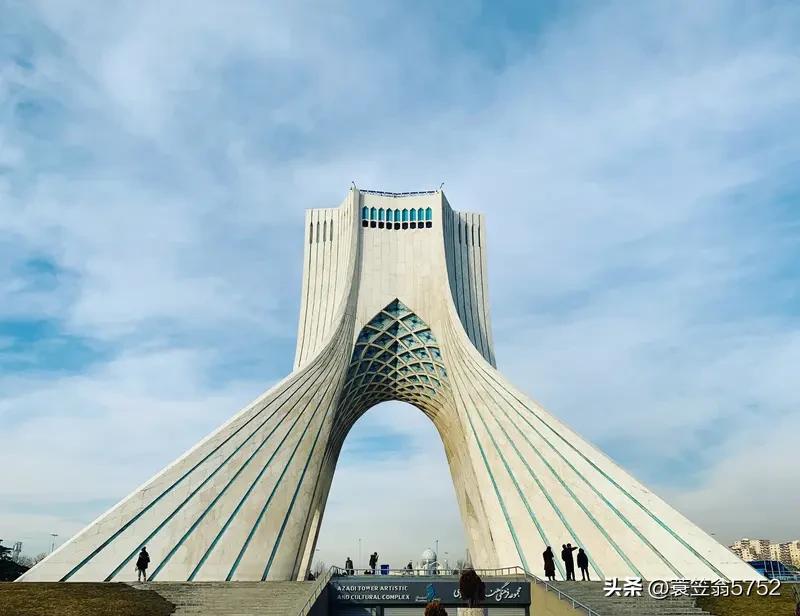 2026.3.24 国际速览：伊朗对以及美军基地发动多轮打击并控制霍尔木兹海峡，