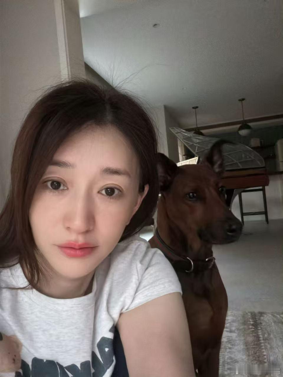 李小冉给生蚝取名字不想睡的星期五 看节目完全没想到会有这一幕，李小冉给生蚝取名字