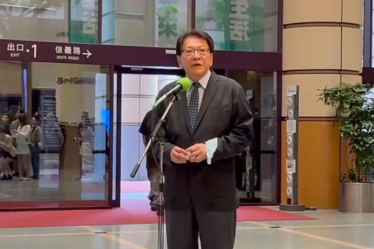 潘孟安以手肘推开记者引怒火　国民党团痛批傲慢：呼吁大家725一同上凯道

梅花新