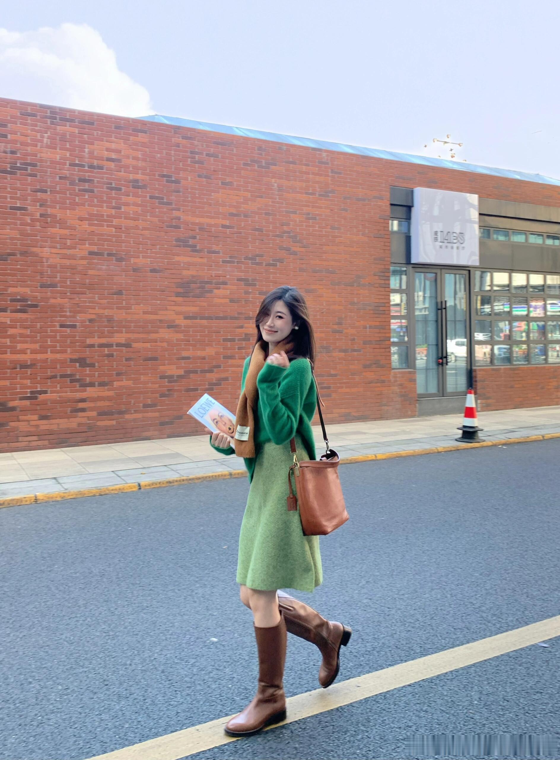 今日穿搭 分享今日穿搭💚🤎 