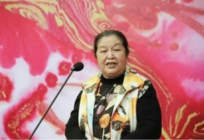 许世友将军一生戎马，但他在酒桌上和一个女娃比拼酒量，却败下阵来，以至于在晚年时分