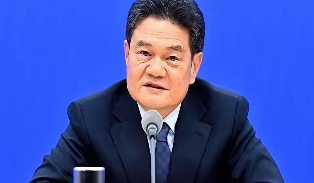 协和专家一句话，直接扒了减肥圈的底裤——不吃主食纯属瞎折腾！

听完这话，我感觉