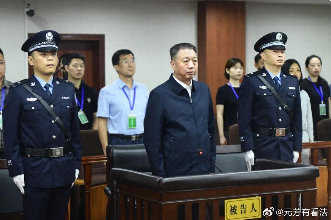 判了！十年！主动投案的广东“老虎”李春生，在21年时间里一共敛财7940万余元，
