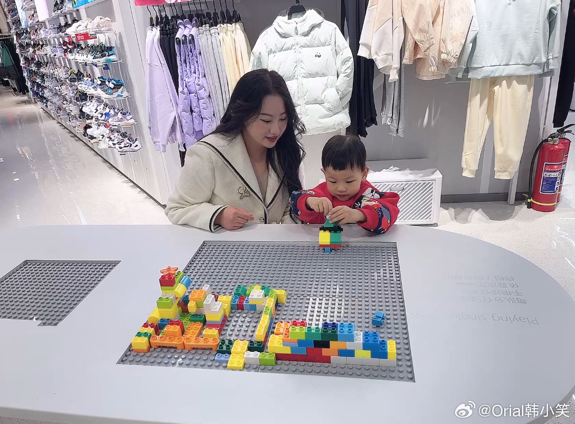 变美有笑  30岁已婚有娃 美貌野心家变美底层逻辑从时尚编辑到搞自媒体，30岁已