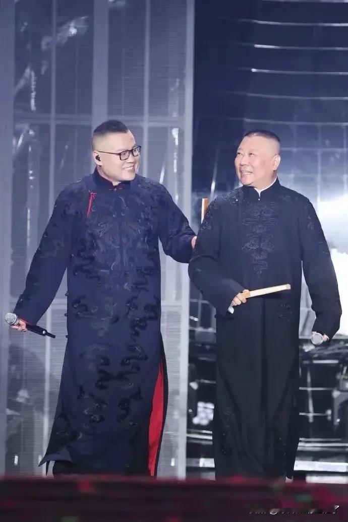 真是嫉妒会使人面目全非！
就因为岳云鹏开了个演唱会，引来了多少人的嫉妒。
为什么