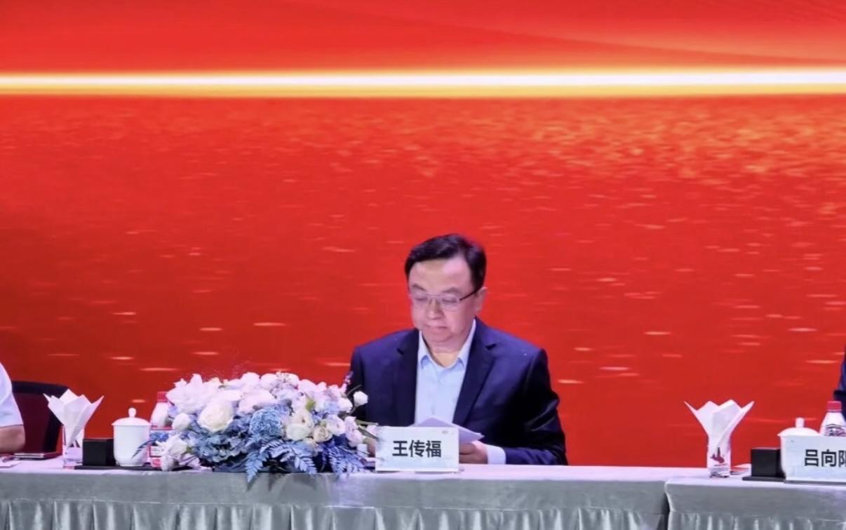 比亚迪王传福：今年公司销量将取决于电池的产能，2030年力争年产销1000万辆！