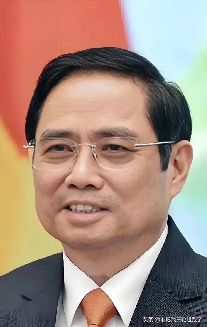 越南这回，真把桌子给掀了。搭上俄罗斯，直接上马核电站。这消息一出来，我脑子里就一