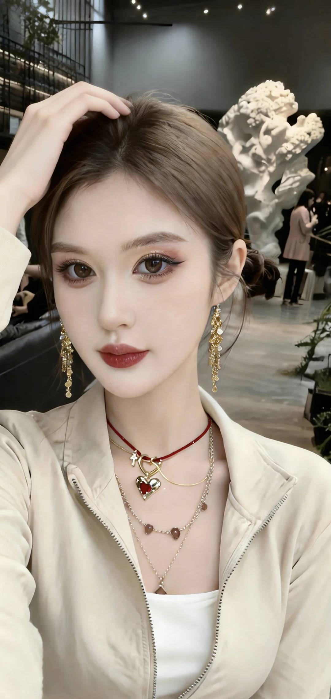 眼尾一扬，心就被勾走了✨