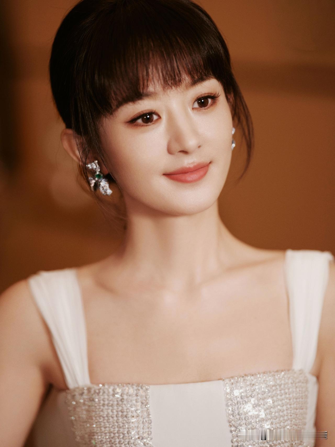 [礼物]【赵丽颖颖宝：早安你好！】[烟花]
人生的目标，在于向前，也在于拐弯，人