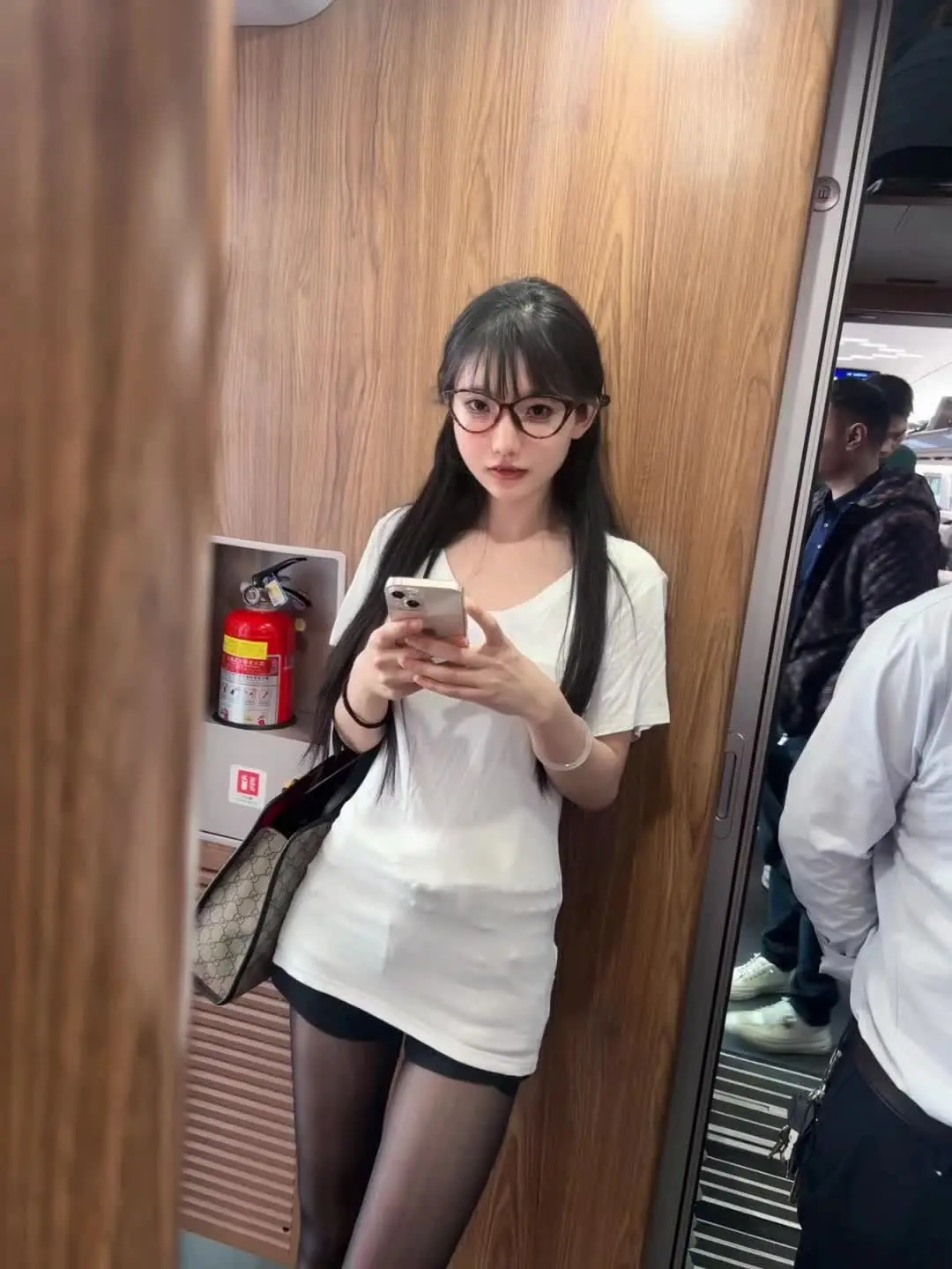女大学生 185体育生
