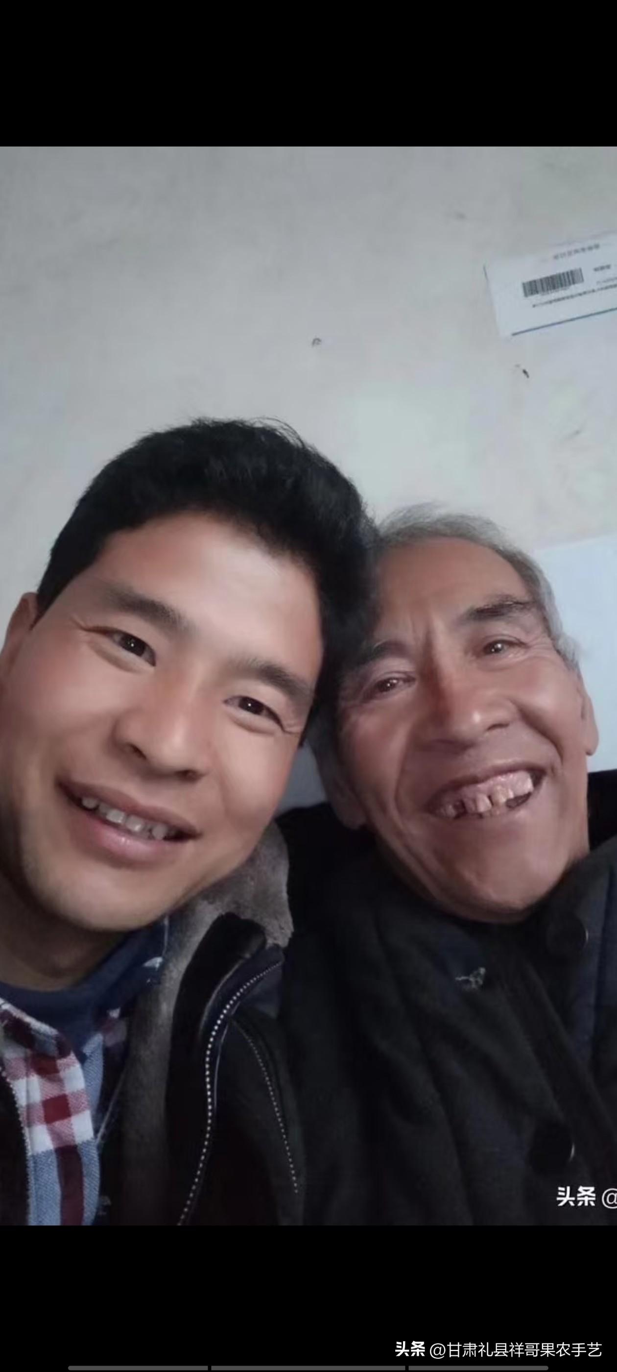 今日父亲节，心里格外想念已经离开的父亲。
大大住在山上，看护卧病的奶奶，照看儿时